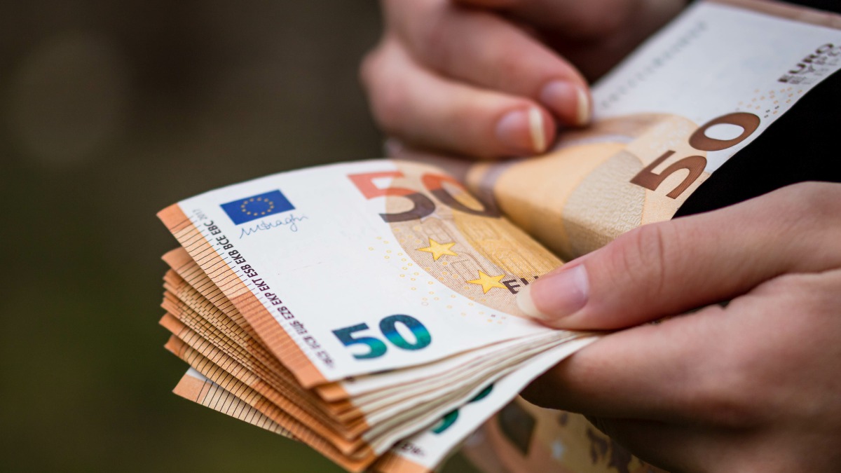 De Bank van Spanje eist contant geld om het MKB te betalen