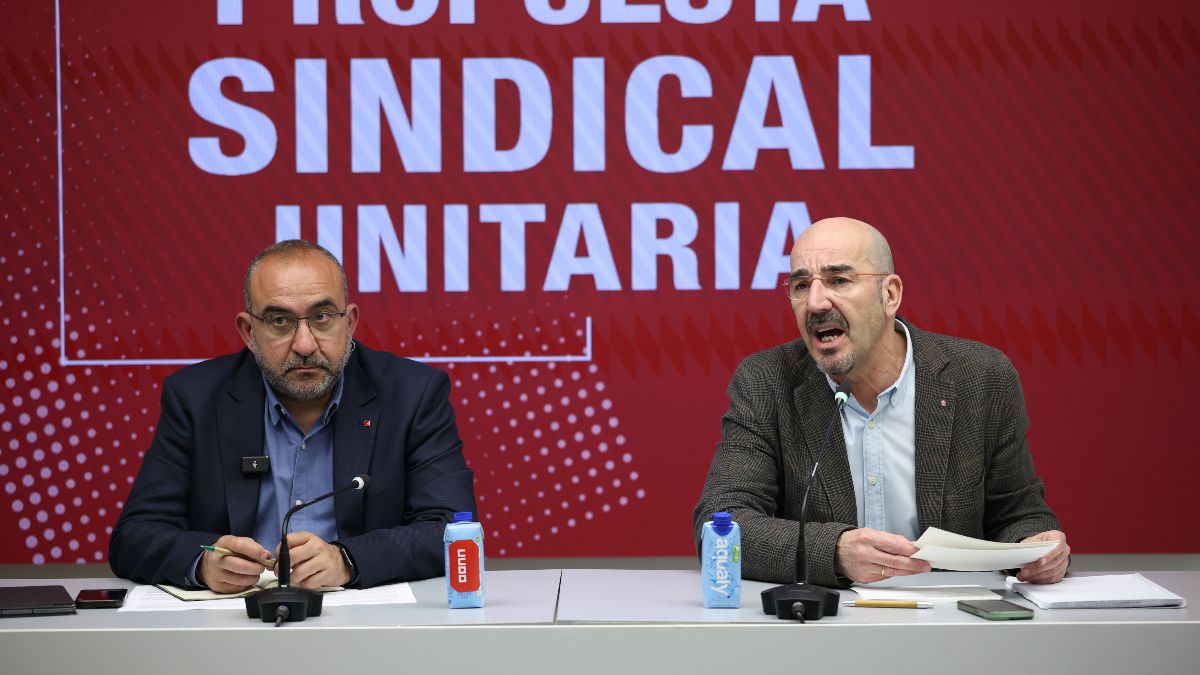 CCOO en UGT stellen voor om het aantal ontslagen aan te scherpen en gedeeltelijke contracten te beperken in een agenda voor arbeidshervormingen