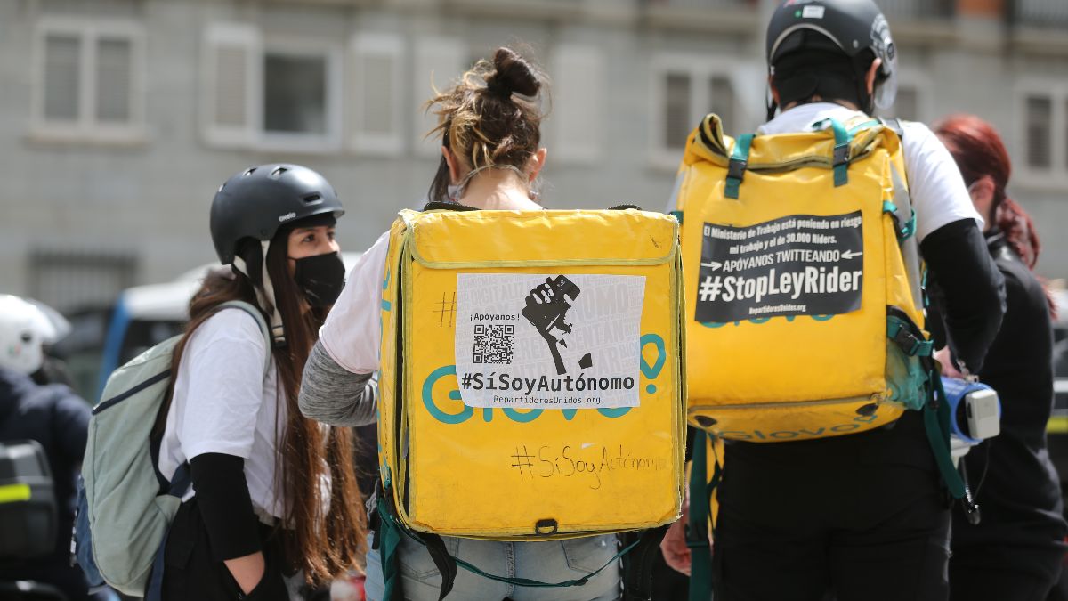 CCOO hekelt Glovo bij de Arbeidsinspectie omdat het zijn toevlucht heeft genomen tot onderaannemers om de staking van de bezorgers te dekken