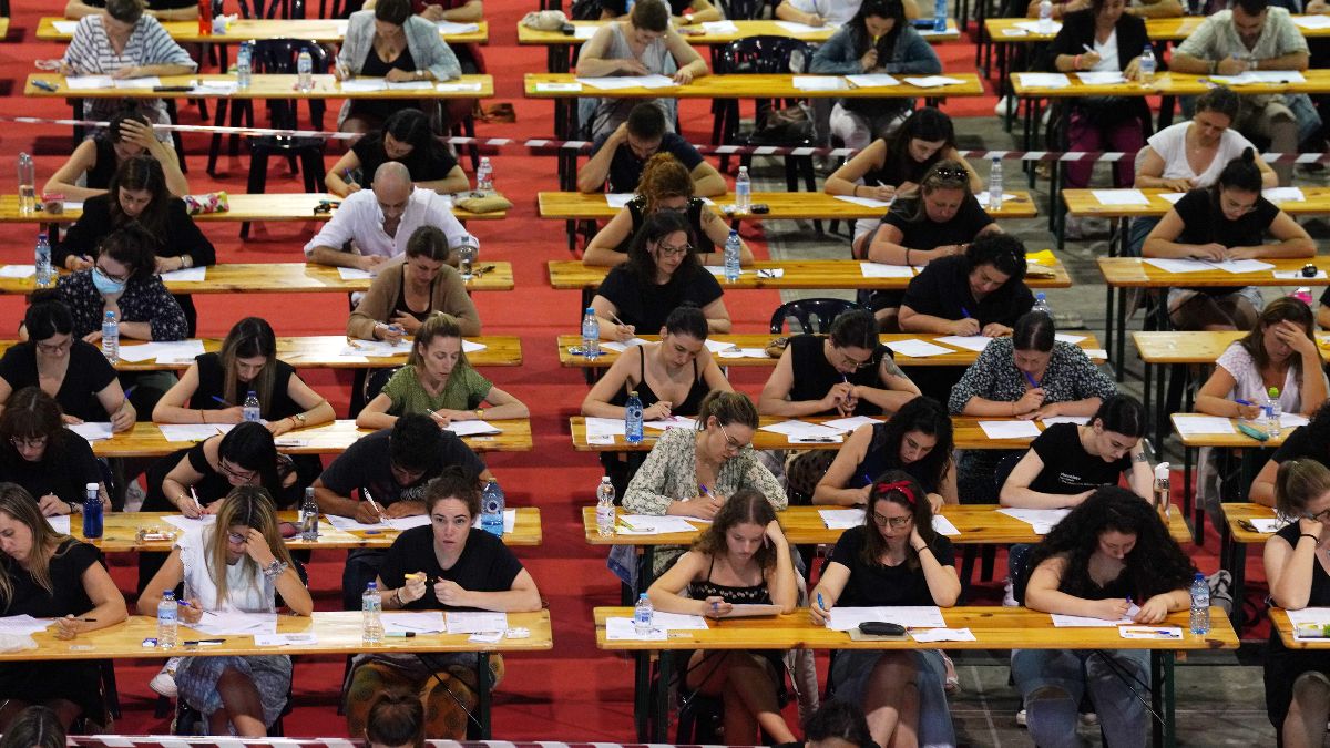 De regering lanceert 1.425 beurzen van elk 12.600 euro om deze tegenstellingen te bestuderen