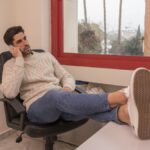 Een onderzoek bevestigt dat de werkdag in Spanje gemiddeld 25,5 uur duurt: de rest van de tijd wordt besteed aan online winkelen of sociale netwerken bekijken