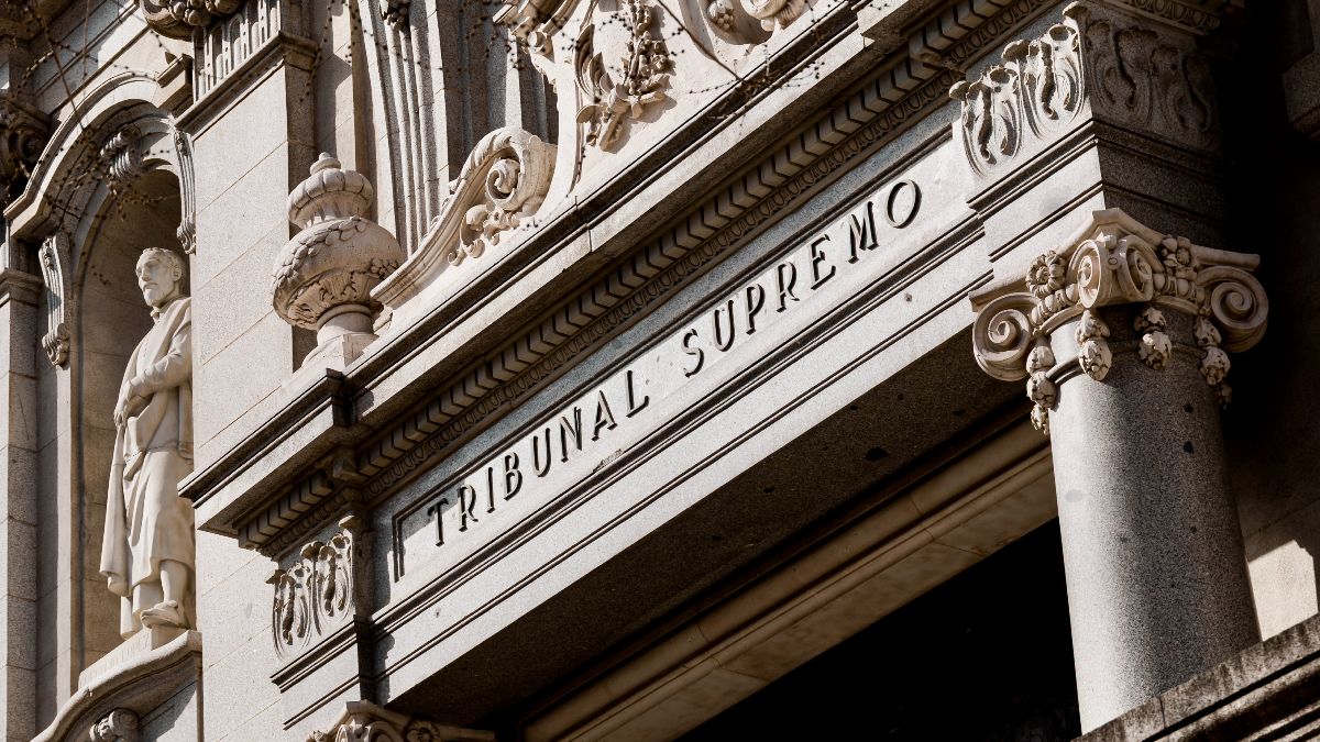 Het Hooggerechtshof dwingt een ETT om 49.601 euro te betalen aan een werknemer met blijvende invaliditeit op wie de verkeerde overeenkomst werd toegepast