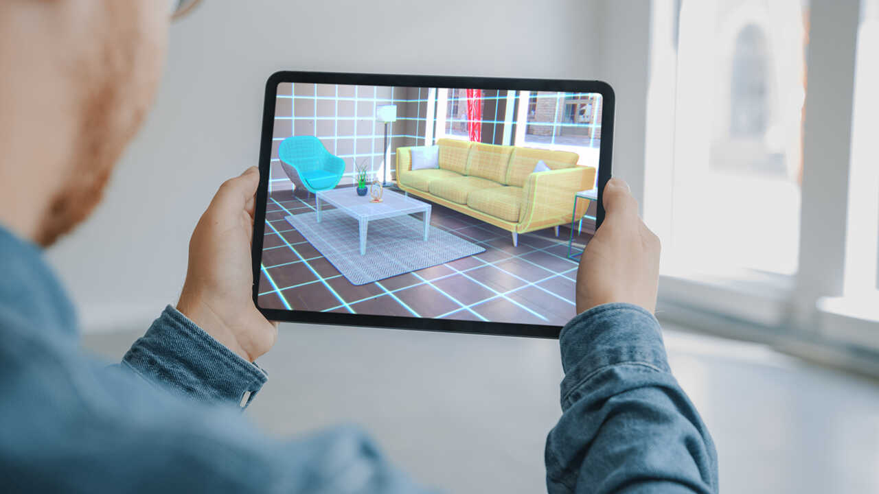 Het ministerie van Financiën intensiveert de controle op zelfstandigen die geld verdienen op netwerken: het kan duizenden euro's achterstallig geld opeisen