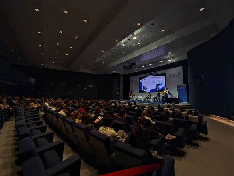 Interventie door María Jesús Otero- Eigen imago- NewsWork.