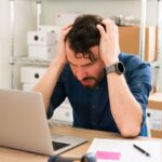 De bezorgdheid op de Spaanse arbeidsmarkt groeit: voortdurende stress en een gebrek aan verbinding ondermijnen de emotionele gezondheid van werknemers
