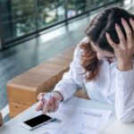 Hoe moet een zzp’er belasting betalen op bedrijfsschulden als de onderneming sluit?