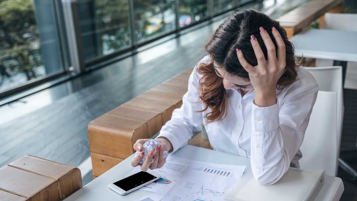 Hoe moet een zzp’er belasting betalen op bedrijfsschulden als de onderneming sluit?