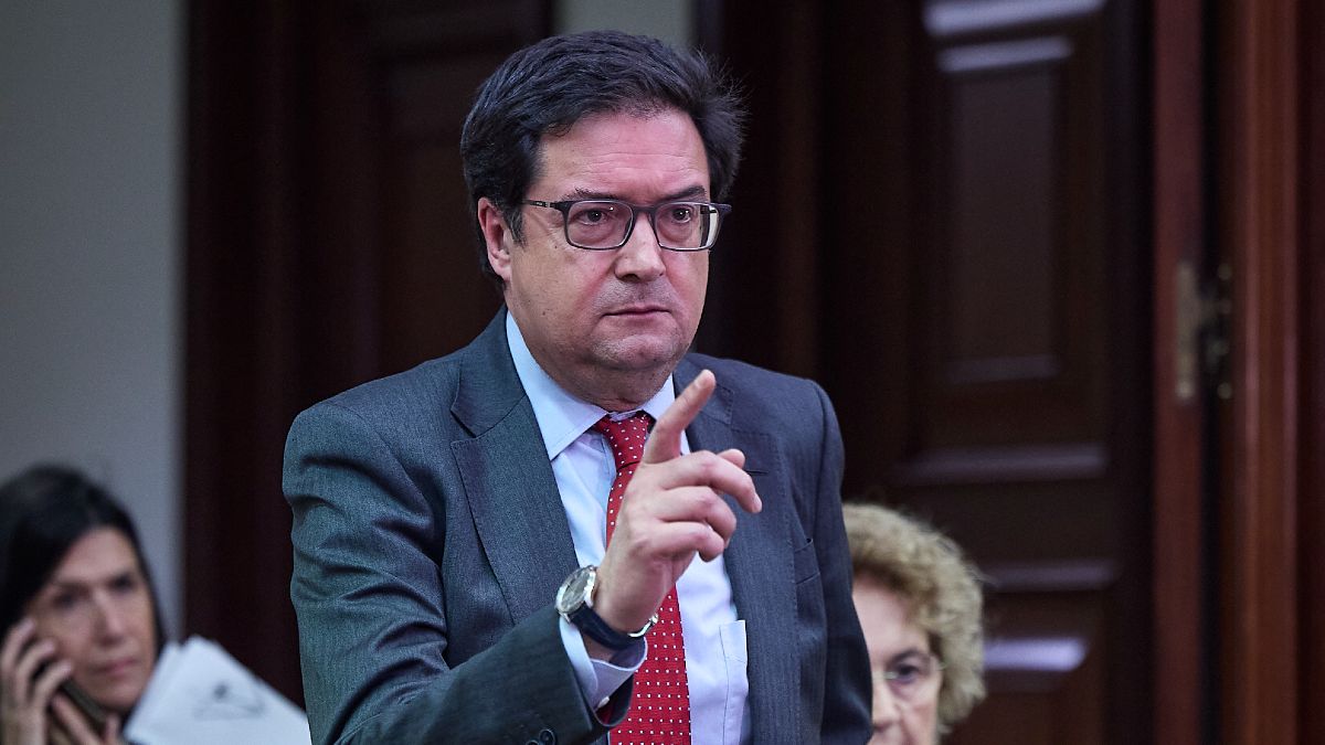 Deze dinsdag arriveert het openbare werkgelegenheidsaanbod bij de Ministerraad te midden van de controverse met de vakbonden