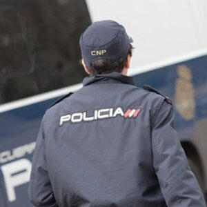 Zij erkennen het recht van een inspecteur van de Nationale Politie om hetzelfde te verdienen als zijn collega's in Madrid of Barcelona