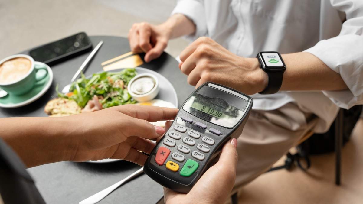 Kleine bedrijven die geen mobiele betalingen accepteren, kunnen de helft van de klanten wegjagen