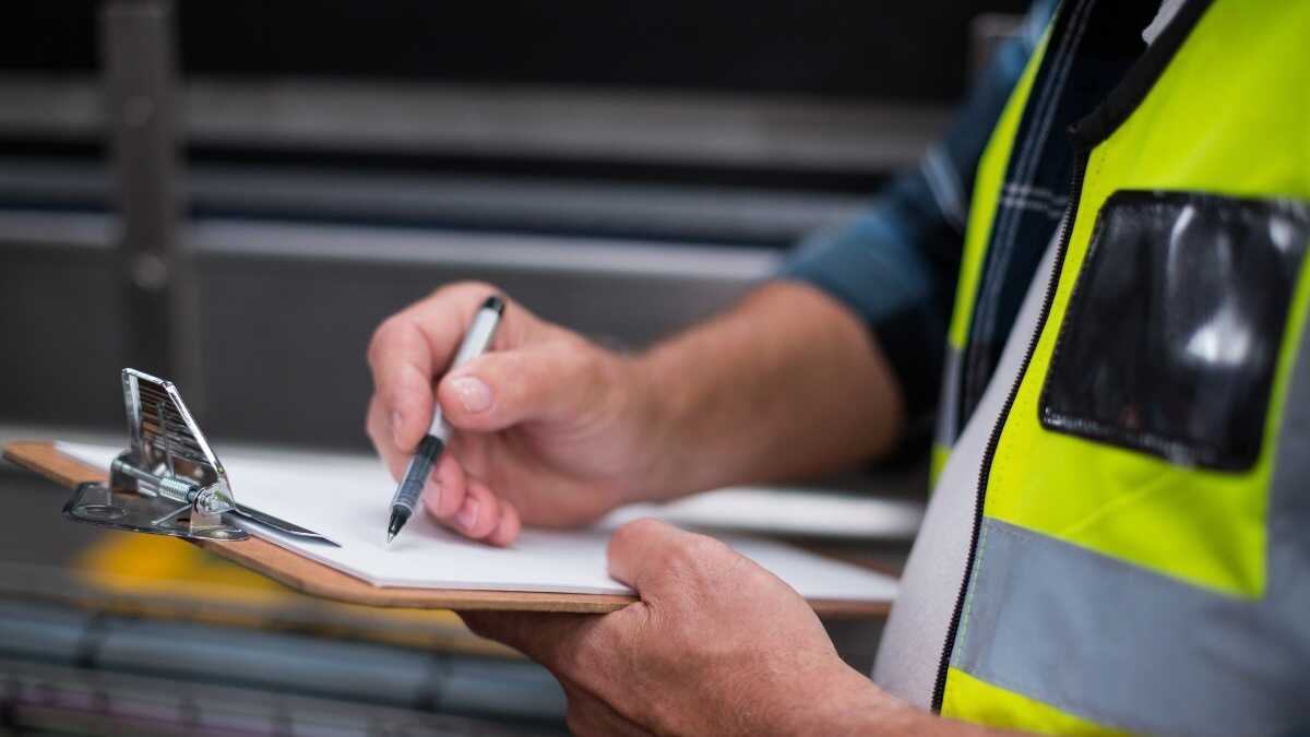 De inspectie beboet niet alleen contracten: dit zijn de mislukkingen die zzp’ers in 2026 het meeste geld kosten