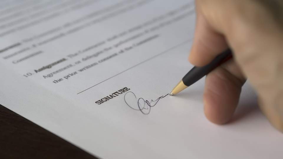 Rechters vernietigen clausules in arbeidsovereenkomsten waar zzp’ers en MKB-ers nog steeds per abuis gebruik van maken