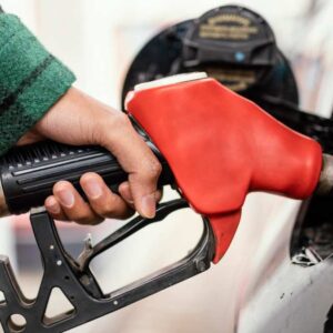 Zelfstandigen betalen na het einde van de BTW-verlaging op brandstof opnieuw meer om de tank te vullen
