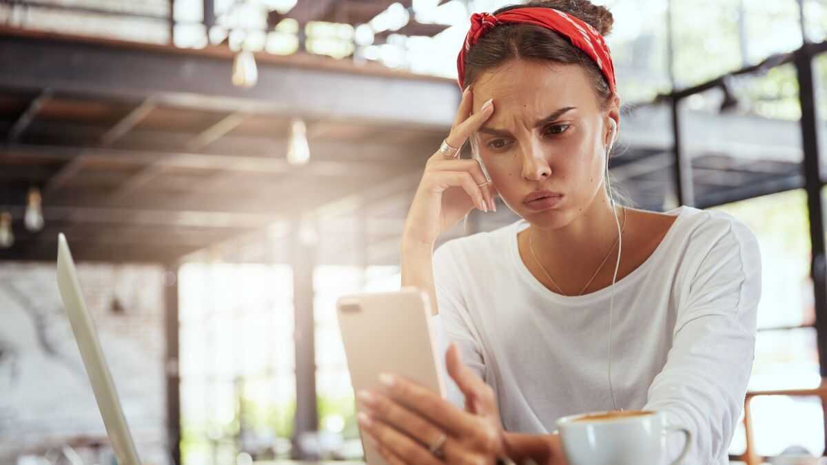 Geen simpele WhatsApp: MKB-bedrijven riskeren sancties als ze de rust van de werknemer op vakantie niet respecteren