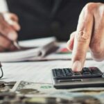 Het ministerie van Financiën kan zelfstandigen drie jaar lang niet buiten de modules houden als ze in beroep gaan en de initiële schikking vernietigen
