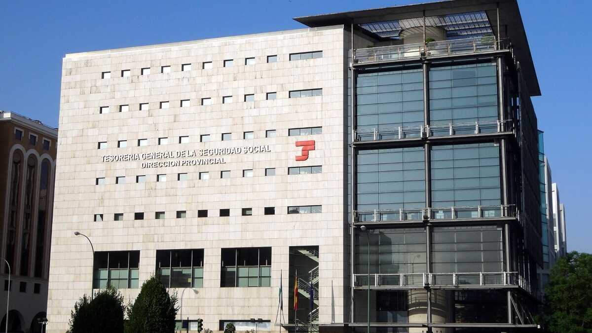 De sociale zekerheid kan een boete krijgen van maximaal 12.000 euro wegens het niet registreren in de RETA