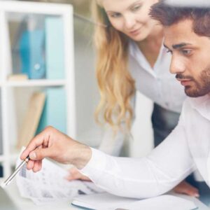 De INE zegt dat bedrijven 9% meer factureren dan vorig jaar, vooral in de handel of industrie