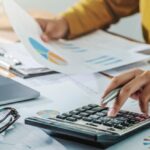 Hoe vergroten financiële banen de inkomensongelijkheid in steden wereldwijd?