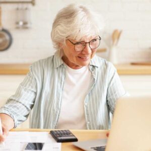 Gepensioneerde zelfstandigen: hoe facturen worden belast na pensionering