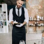 Europa dreigt de verlaagde BTW op bars, restaurants en hotels in Spanje af te schaffen en stelt een 21% BTW-verhoging voor