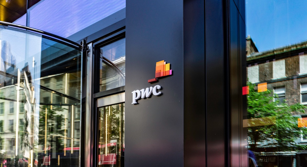 PwC: Werknemers wereldwijd zijn meer bezorgd over economische volatiliteit dan over AI