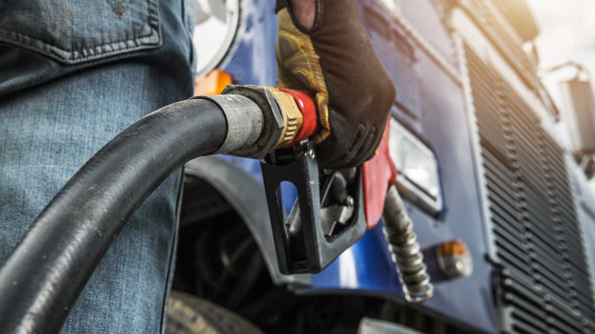 De transportzelfstandigen hekelen dat de steun voor diesel belachelijk is aangezien deze bijna twee euro per liter bedraagt